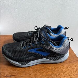 Men’s Brooks Cascadia 14 GTX- Size 11